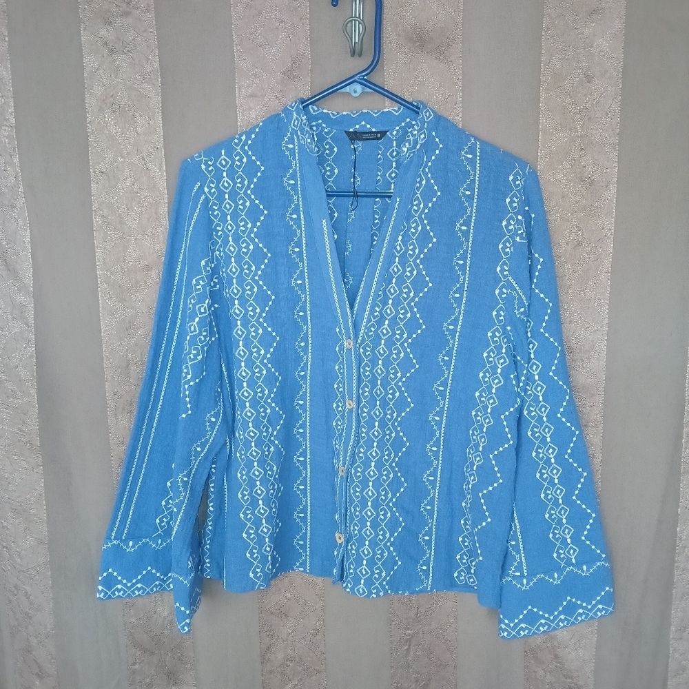 💎 Zara Women's Top Embroidered Button Down Shirt